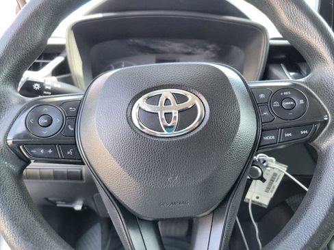 Used 2023 Toyota Corolla LE FWD image 22