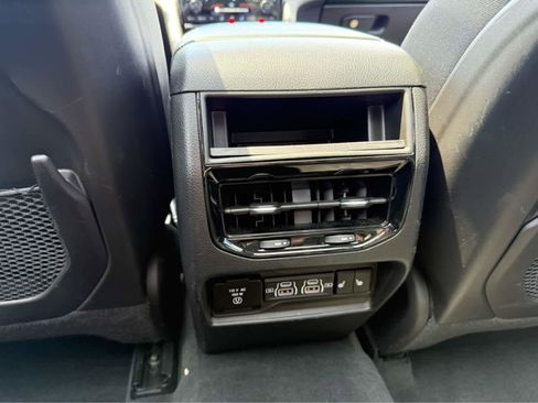 Used 2022 Jeep Grand Cherokee Limited 4xe image 26