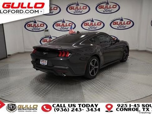 Used 2024 Ford Mustang Coupe image 8