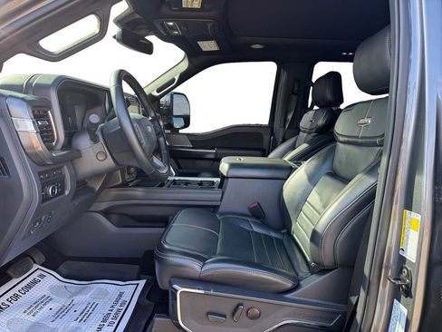 Certified 2023 Ford F350 Platinum w/ Tremor Off-Road Package image 13
