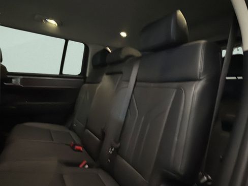 Certified 2025 Hyundai Santa Fe SEL image 11