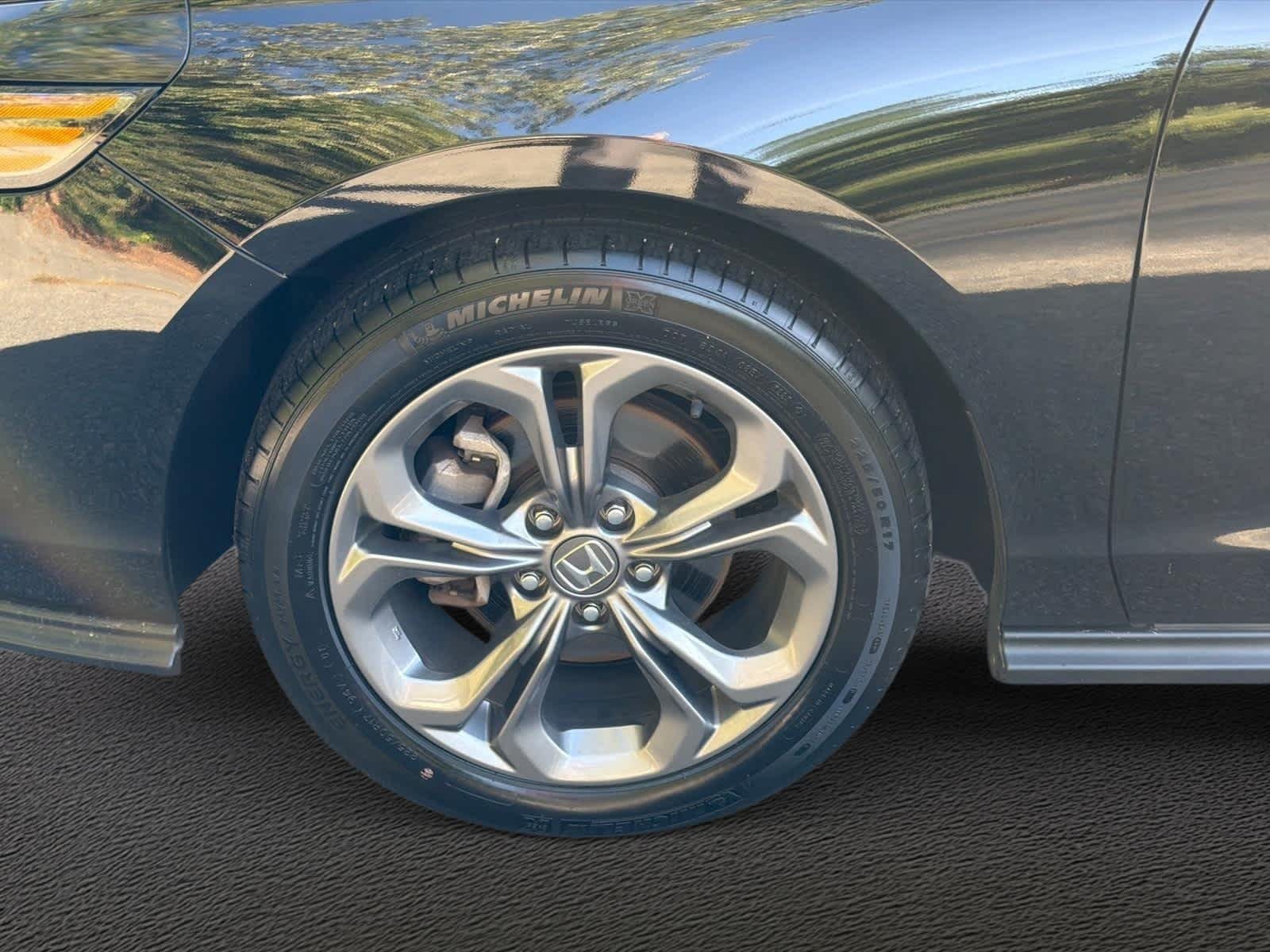 Used 2023 Honda Accord EX image 10