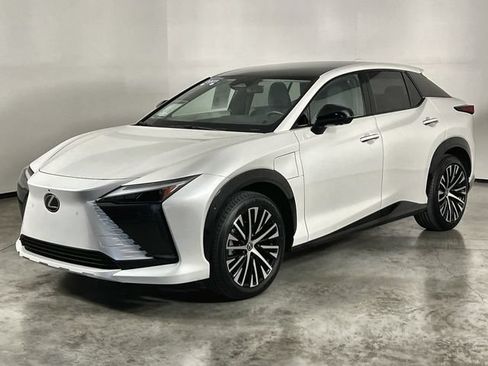 Used 2023 Lexus RZ 450e Premium w/ Accessory Package (Z1) AWD/4WD image 4