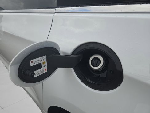 New 2026 Chrysler Pacifica Select image 10