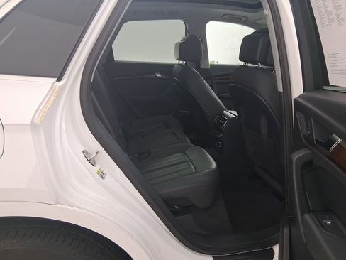 Used 2018 Audi Q5 2.0T Premium Plus w/ Premium Plus Package image 32