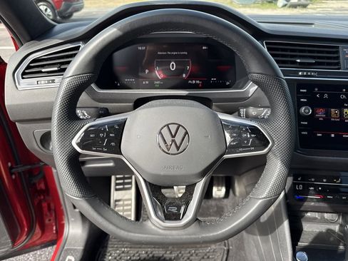 Used 2024 Volkswagen Tiguan SE R-Line image 14