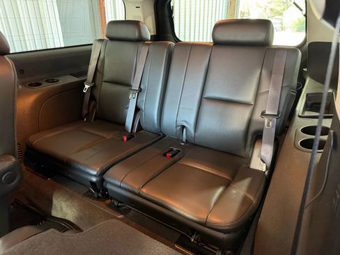 Used 2009 GMC Yukon XL Denali image 18