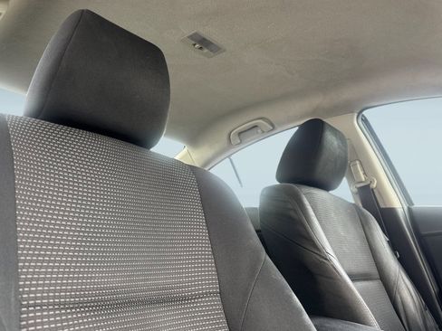 Used 2013 MAZDA MAZDA3 i SV image 24