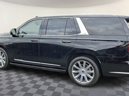 Used 2024 Cadillac Escalade Premium Luxury Platinum AWD/4WD image 5