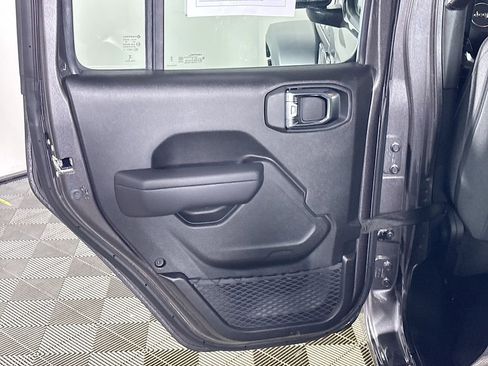 Used 2025 Jeep Wrangler Sport image 18