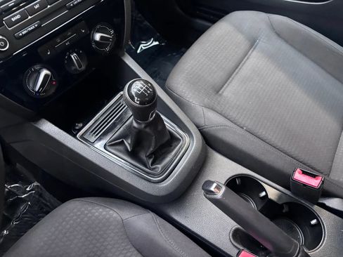 Used 2015 Volkswagen Jetta TDI S FWD image 16