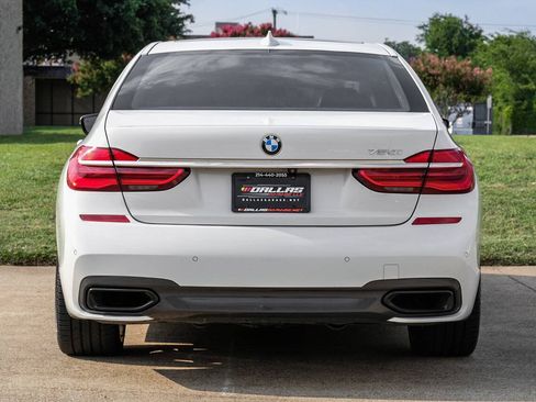 Used 2017 BMW 750i RWD image 10