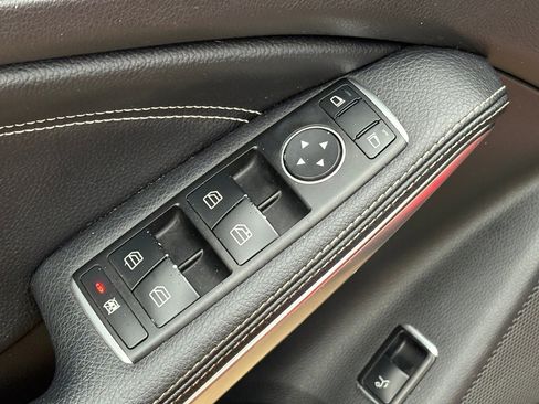 Used 2018 Mercedes-Benz GLA 250 image 28