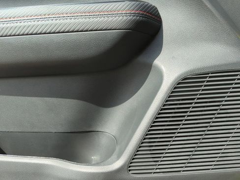 New 2026 Nissan Kicks SR image 26