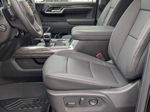 New 2026 Chevrolet Silverado 1500 LTZ w/ LTZ Premium Package AWD/4WD image 8