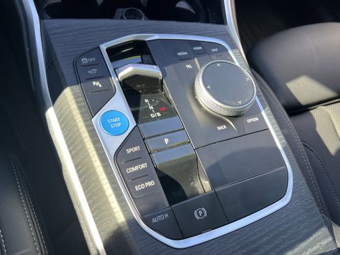 Used 2025 BMW i4 eDrive40 w/ M Sport Package image 29