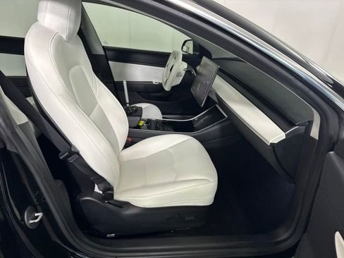 Used 2018 Tesla Model 3 Long Range image 27