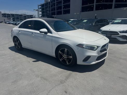 Used 2019 Mercedes-Benz A 220 image 2