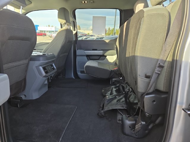 Used 2023 Ford F350 4x4 Crew Cab Super Duty image 33