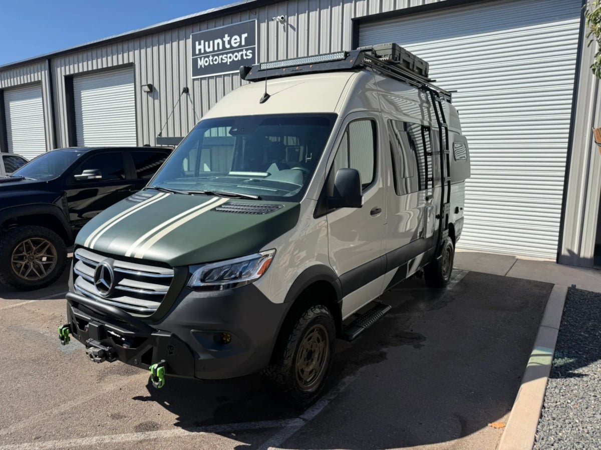 Used 2022 Mercedes-Benz Sprinter 2500 image 2