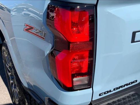 Used 2025 Chevrolet Colorado Z71 image 28