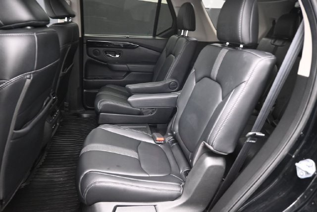 Used 2023 Honda Pilot EX-L image 10