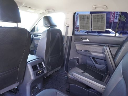 Used 2022 Volkswagen Atlas SE AWD/4WD image 12
