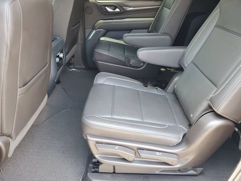 Used 2022 GMC Yukon XL Denali AWD/4WD image 22