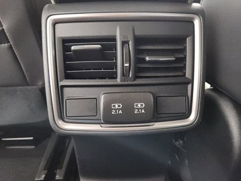 Used 2024 Subaru Forester Limited image 34