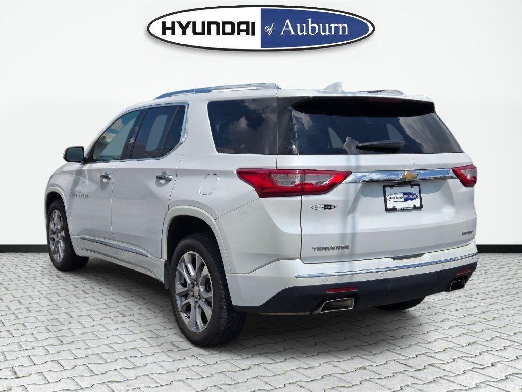 Used 2019 Chevrolet Traverse Premier w/ Driver Confidence II Package FWD image 9