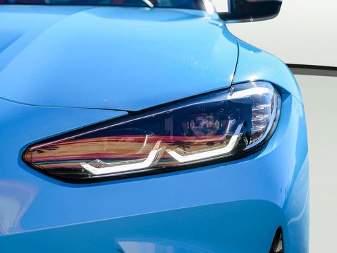 Used 2024 BMW M3 Competition w/ Executive Package image 9