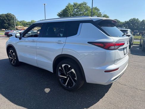 Used 2022 Mitsubishi Outlander SEL AWD/4WD image 5
