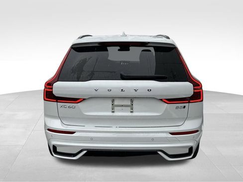 New 2026 Volvo XC60 B5 Plus w/ Climate Package AWD/4WD image 5