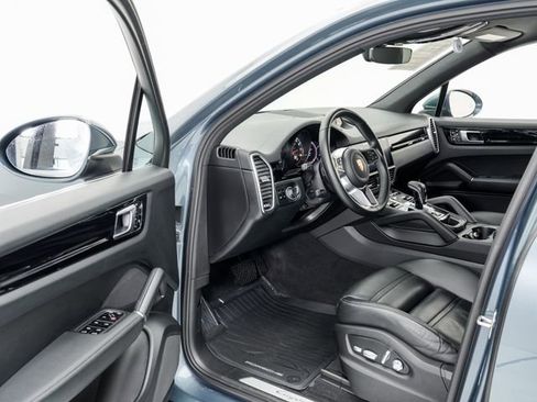 Certified 2019 Porsche Cayenne AWD/4WD image 7