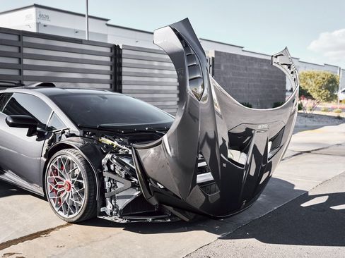 Used 2023 Lamborghini Huracan STO image 24