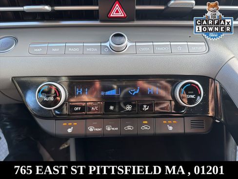 Used 2023 Hyundai Elantra SEL w/ Convenience Package image 12