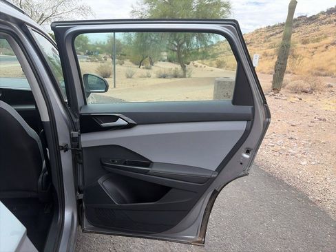 Used 2024 Volkswagen Taos S FWD image 20