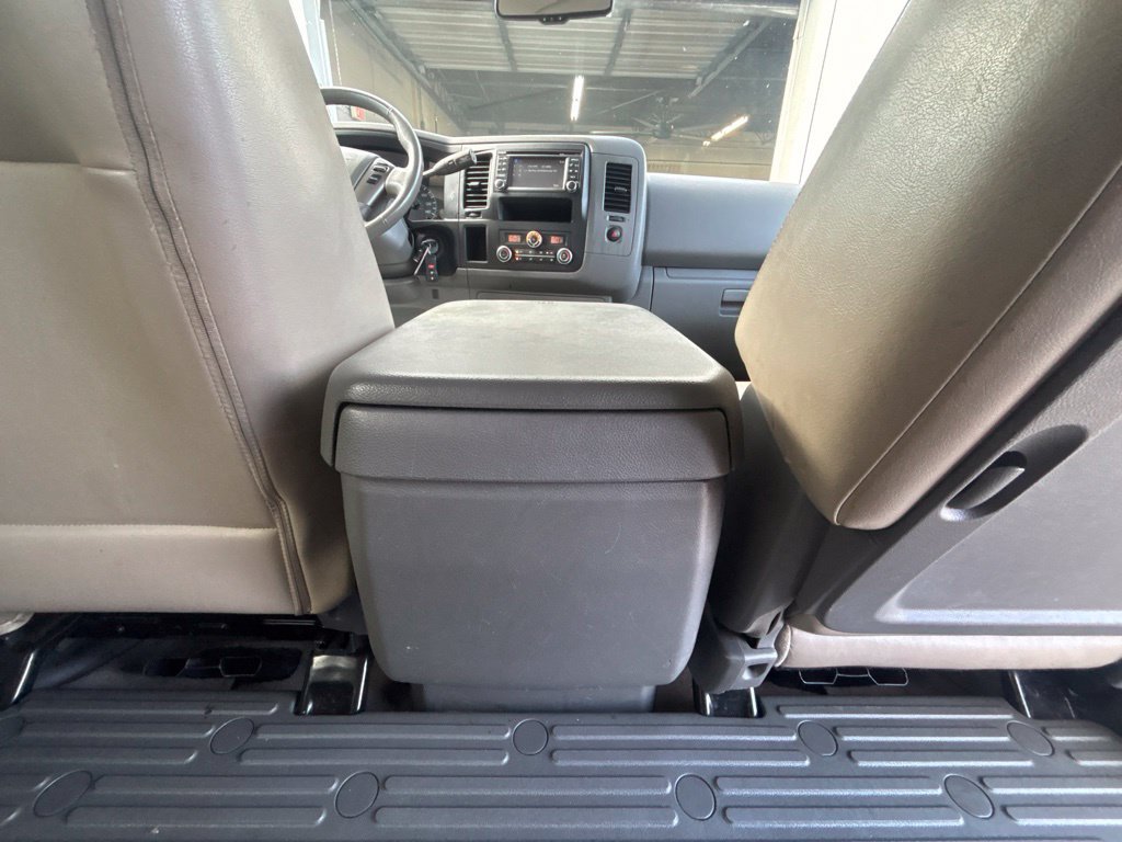 Used 2021 Nissan NV 3500 SL RWD image 16