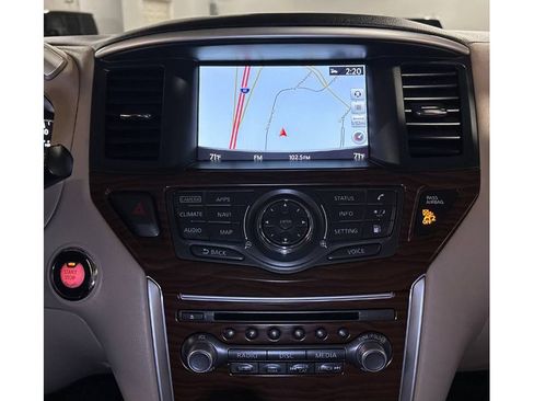 Used 2020 Nissan Pathfinder Platinum FWD image 29