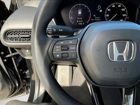 Used 2024 Honda HR-V LX image 19