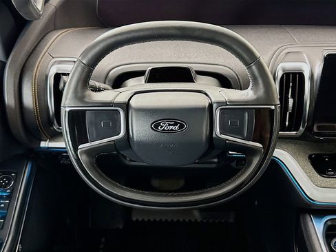 Used 2025 Ford Expedition Tremor AWD/4WD image 4