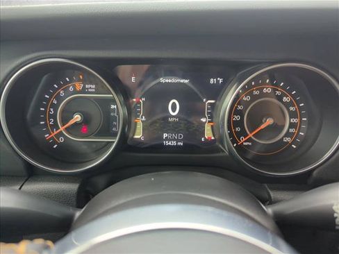 Used 2022 Jeep Wrangler Unlimited Sahara AWD/4WD image 6