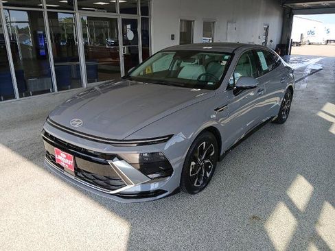 Used 2024 Hyundai Sonata SEL image 4