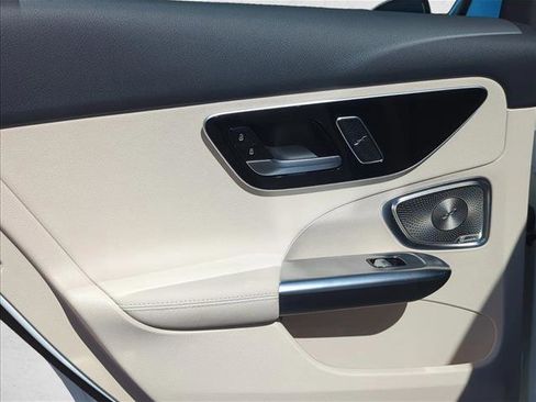 Used 2024 Mercedes-Benz C 300 Sedan image 23