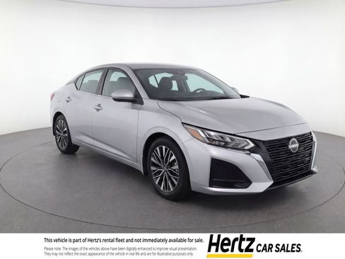 Used 2024 Nissan Altima 2.5 SV image 1