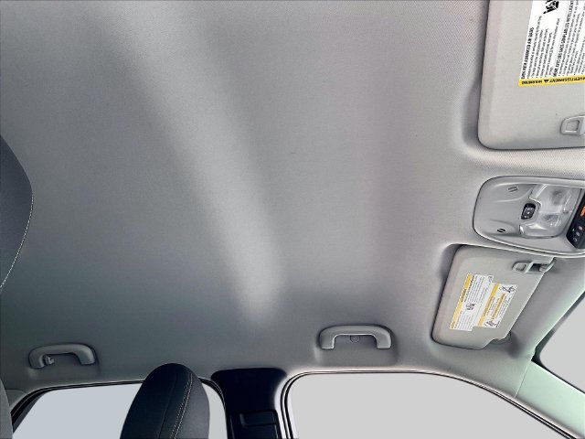 Used 2022 Chevrolet TrailBlazer LT w/ Convenience Package AWD/4WD image 22