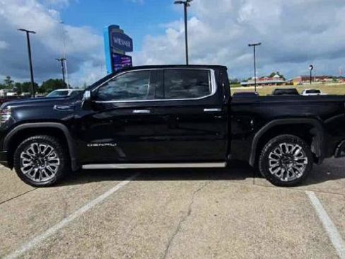 Certified 2023 GMC Sierra 1500 Denali Ultimate AWD/4WD image 4