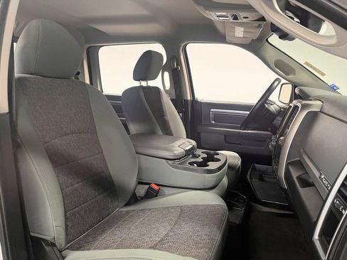 Used 2019 RAM 1500 Big Horn image 10