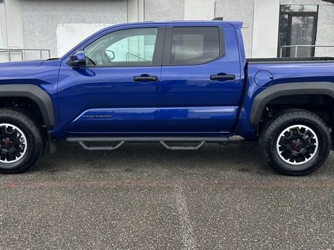 Certified 2024 Toyota Tacoma TRD Off-Road image 8
