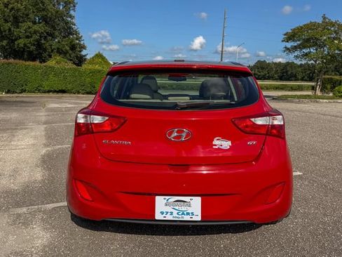 Used 2013 Hyundai Elantra GT w/ Style Pkg FWD image 5